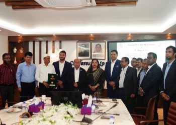 ক্রমাগত লোকসানে থাকা সরকারি চিনিকলগুলোকে আবার ঘুরে দাঁড়াতে সরকারের সাথে যৌথ উদ্যোগে এস.আলম অ্যান্ড কো.