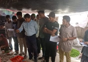 কাপ্তাইয়ে বাজার মনিটরিং করছে বৈষম্য বিরোধী ছাত্র সমাজ