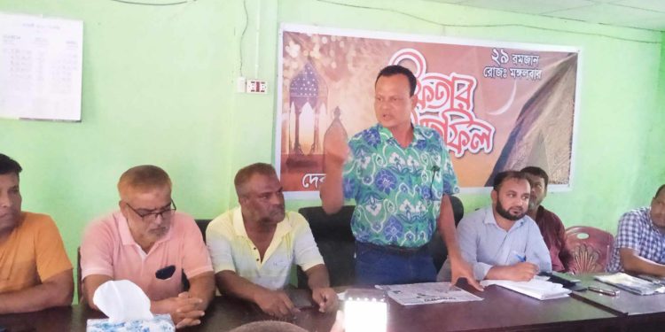 দেবহাটা প্রেসক্লাবের ঐক্য প্রতিষ্ঠার সকল সাংবাদিকরা এক কাতারে