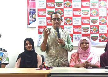 নতুনধারার তহবিল থেকে বন্যার্তদের ত্রাণ প্রদান শুরু