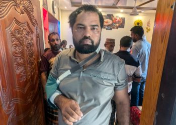 কুয়াকাটায় অস্রের মুখে বিএনপি নেতার বাড়ীতে  দুর্ধর্ষ  ডাকাতি, স্বর্ণালংকারসহ নগদ টাকা লুট’ আহত ২