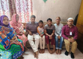 শহীদ আহানাফের বাসায় তথ্য উপদেষ্টা