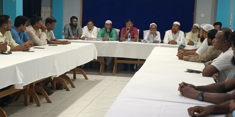 কুয়াকাটা সৈকতের শৃঙ্খলা রক্ষায় ট্যুরিস্ট পুলিশ-বিএনপির মতবিনিময় সভা