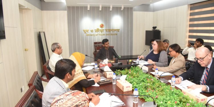 যুব ও ক্রীড়া উপদেষ্টার সাথে বাংলাদেশে নিযুক্ত যুক্তরাষ্ট্রের চার্জ দ্যা অ্যাফেয়ার্সের সাক্ষাৎ