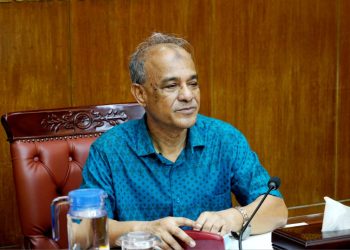 বিদেশী পর্যটকদের জন্য ভিসা প্রক্রিয়া সহজীকরণের আশ্বাস স্বরাষ্ট্র উপদেষ্টার