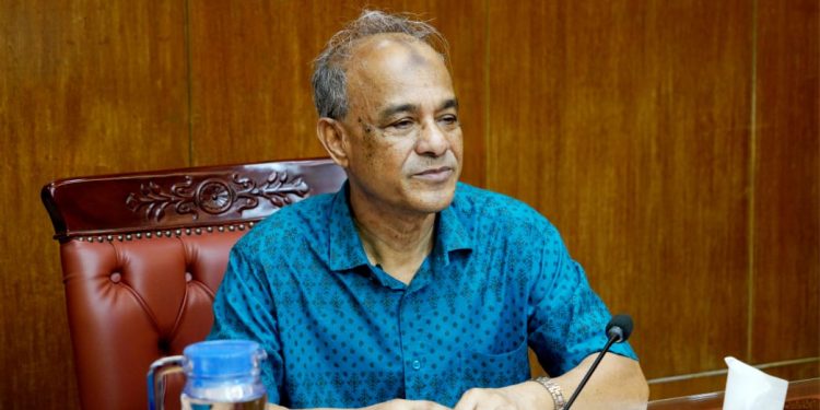 বিদেশী পর্যটকদের জন্য ভিসা প্রক্রিয়া সহজীকরণের আশ্বাস স্বরাষ্ট্র উপদেষ্টার