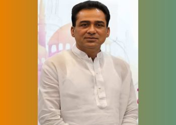 বেনাপোল বন্দরে চাঁদাবাজদের সতর্ক করলো বিএনপি নেতা  আবু তাহের ভারত 