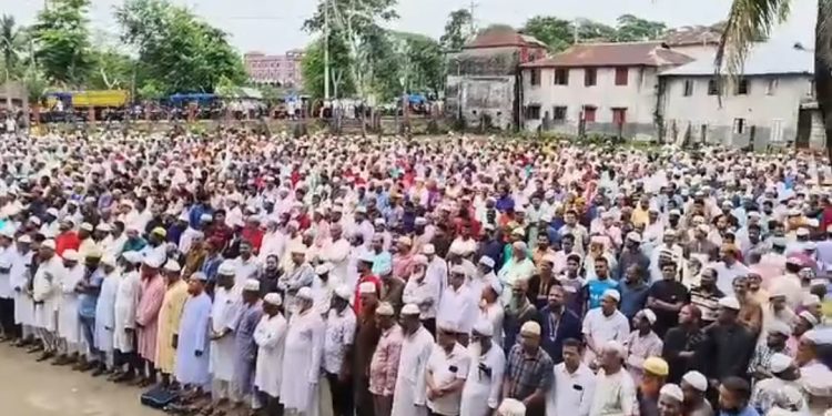 হাজারো মানুষের শ্রদ্ধা ও ভালোবাসায় বাবার পাশে চিরনিদ্রায় শায়িত হলেন সাবেক প্রতিমন্ত্রী মো. মাহবুবুর রহমান