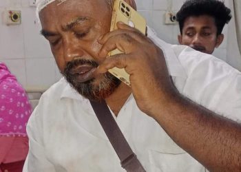 কালিয়ায় অবৈধ স্থাপনা উচ্ছেদকালে হামলা!এসিল্যান্ডসহ দুই সাংবাদিক আহত