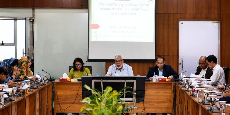 আগামী ছয় মাসের মধ্যে ফিটনেস বিহীন যানবাহন রাস্তা থেকে অপসারণ করতে হবে-সড়ক ও সেতু উপদেষ্টা
