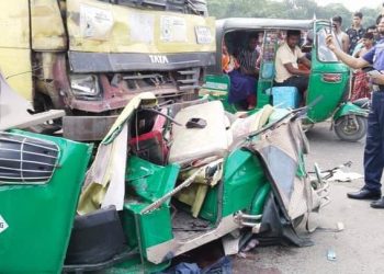 নরসিংদীতে সড়ক দুর্ঘটনায় অটোরিকশার ছয় যাত্রী নিহত