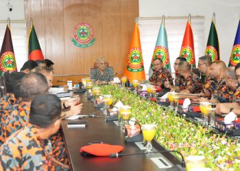 ফায়ার সার্ভিসকে সুনাম অক্ষুণ্ণ রেখে কাজ করার আহ্বান স্বরাষ্ট্র উপদেষ্টার