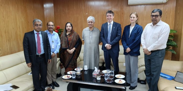 শিল্প উপদেষ্টার সাথে সুইডেনের রাষ্ট্রদূতের সাক্ষাৎ