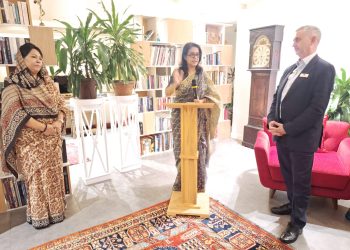 উন্নত দেশগুলোকে তাদের জলবায়ু অর্থায়নের প্রতিশ্রুতি পালনের আহ্বান জানালেন পরিবেশ উপদেষ্টা