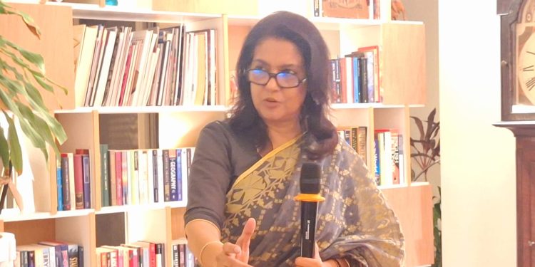 ১ নভেম্বর থেকে নিষিদ্ধ পলিথিন বন্ধে অভিযান মনিটরিংয়ের জন্য পরিবেশ মন্ত্রণালয়ের কমিটি গঠন