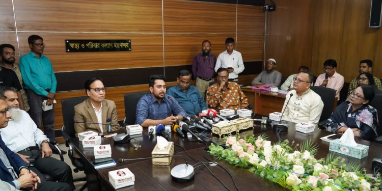 বৈষম্যবিরোধী আন্দোলনে শহিদ ও আহতদের আমরা যেন ভুলে না যাই : শহিদ নাসিবের স্মরণসভায় উপদেষ্টা নাহিদ ইসলাম