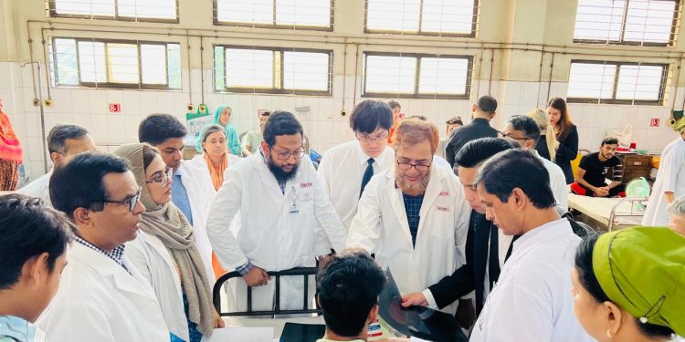 গণঅভ্যুত্থানে আহতদের চিকিৎসায় ঢাকায় থাইল্যান্ডের চিকিৎসকদলের আগমন