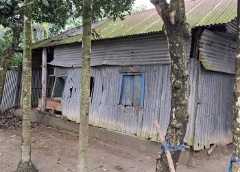 জামালপুরে জোরপূর্বক জমি বেদখল ও বাড়িঘর ভাংচুর 