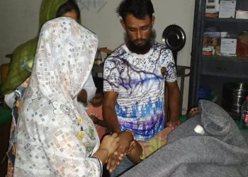 কুয়াকাটা সমুদ্র সৈকত থেকে হাত-পা বাঁধা অবস্থায় এক যুবক উদ্ধার 