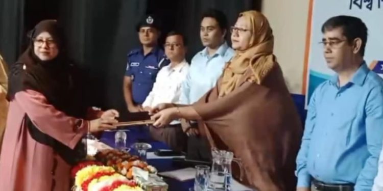 বিশ্ব শিক্ষক দিবস উপলক্ষে ৫ গুণী শিক্ষককে সম্মাননা প্রদান