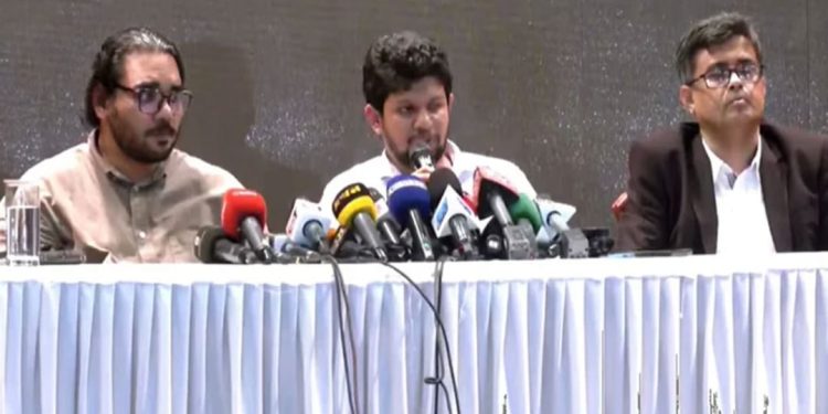 নির্বাচনের সময়সীমা নির্ধারণ তিন মাস পর: মাহফুজ আলম