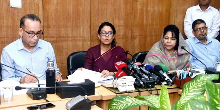 সেন্টমার্টিনে সিঙ্গেল ইউজ প্লাস্টিকের ব্যবহার বন্ধ এবং পর্যটকের সংখ্যা সীমিত করা হবে- পরিবেশ উপদেষ্টা সৈয়দা রিজওয়ানা হাসান