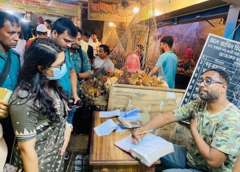 বাণিজ্য মন্ত্রণালয়ের নিয়মিত অভিযানে কমতে শুরু করেছে ডিমের দাম