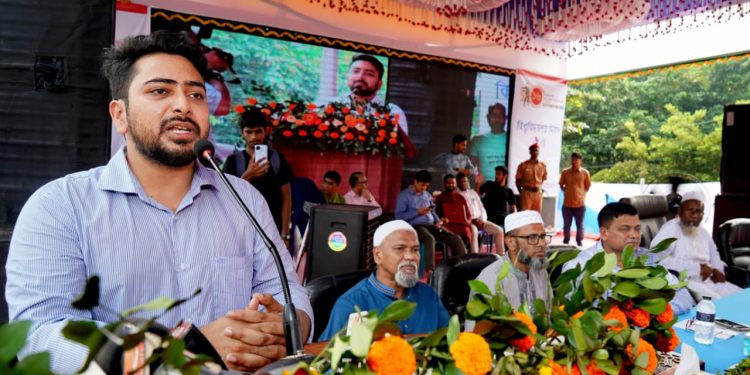 শহিদ আবু সাঈদ তাঁর কথা রেখেছেন : উপদেষ্টা নাহিদ ইসলাম