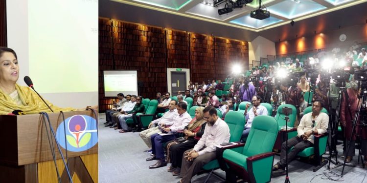 পলিথিন শপিং ব্যাগমুক্ত বাজারকে পুরস্কার দেয়া হবে- পরিবেশ উপদেষ্টা সৈয়দা রিজওয়ানা হাসান