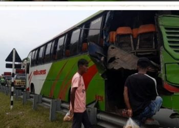 ভাঙ্গায় সড়ক দূর্ঘটনায়  নিহত ২ আহত২০ 