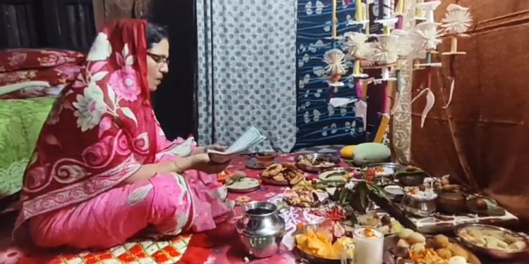 কলাপাড়ায় সনাতনীদের ঘরে ঘরে উদযাপিত হচ্ছে লক্ষী পূজা