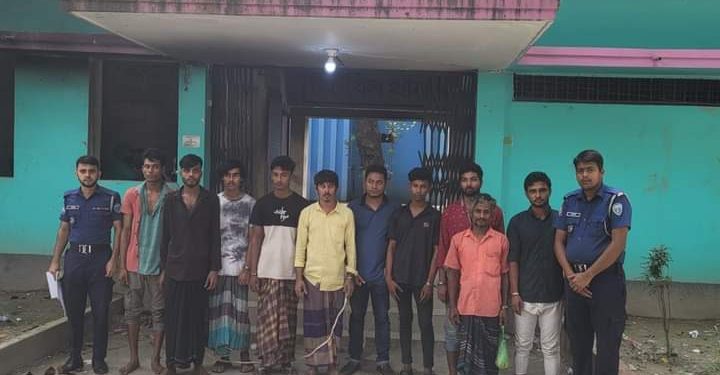 চাটখিলে অভিযানে বিভিন্ন অপরাধের সাথে জড়িত ১০ জন গ্রেফতার 