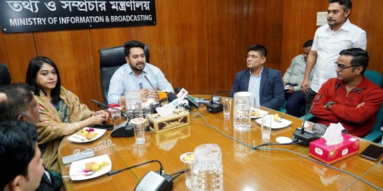 দেশের বিরুদ্ধে ষড়যন্ত্র প্রতিরোধে গণমাধ্যমকে দায়িত্বশীল ভূমিকা পালন করতে হবে : উপদেষ্টা নাহিদ ইসলাম