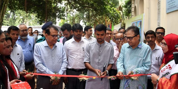 যুব মেলা উদ্বোধনে উপদেষ্টা আসিফ মাহমুদ; এআই’র উপর ট্রেনিং প্রজেক্ট চালু করা হবে