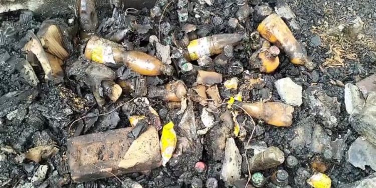 পটুয়াখালীতে দুই ব্যাবসায়ীর দোকান পুড়ে ছাই, ১০ লাখ টাকার ক্ষতি