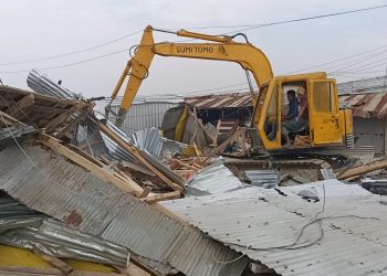 কুয়াকাটায় ৫ শতাধিক অবৈধ স্থাপনা  উচ্ছেদ করেছে জেলা প্রশাসন