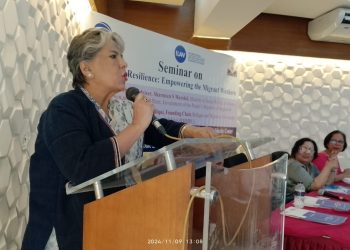 বিদেশে যাওয়ার সময় হয়রানি থেকে মুক্ত পেতে পুরনো এয়ারপোর্টে তাদের সার্বিক সহযোগিতার জন্য ব্যবহারের জায়গা নির্ধারণ করতে হবে- উপদেষ্টা শারমীন এস মুরশিদ