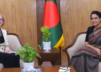 পরিবেশ উপদেষ্টা NAP বাস্তবায়নে এবং শব্দ দূষণ মোকাবেলায় যুক্তরাজ্যের সহায়তা চান