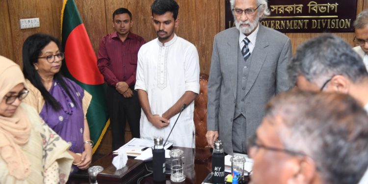 জনগণকে মুখ্য রেখে কার্যক্রম পরিচালনার আহ্বান: উপদেষ্টা আসিফ মাহমুদ সজীব ভূঁইয়া