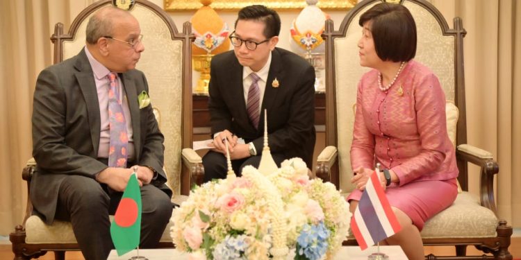 সৈয়দ রেফাত আহমেদের  থাইল্যান্ডের সুপ্রিম কোর্টের প্রধান বিচারপতি ও প্রেসিডেন্ট মিসেস চানাকর্ন থেরাভেচপোলকুলের সঙ্গে সাক্ষাৎ 