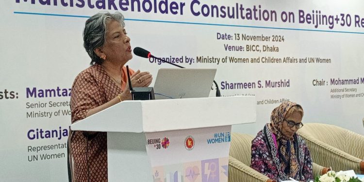 নারীদের সম্মানের জায়গায় ফিরিয়ে আনতে হবে। মূল্যবোধ, রাজনৈতিক আচার-আচরণে যে ঘাটতি রয়েছে