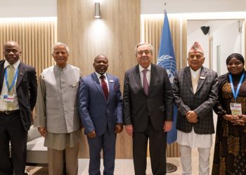 জলবায়ু সংকট মোকাবেলায় নতুন অর্থনৈতিক কাঠামোর আহ্বান প্রধান উপদেষ্টার