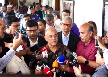 বিজয় দিবস উদযাপনে কোনো নিরাপত্তা ঝুঁকি নেই- স্বরাষ্ট্র উপদেষ্টা