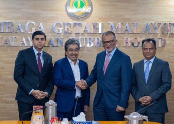 সরকারি পৃষ্ঠপোষকতায় পরিশোধিত পাম ওয়েল সরবরাহের অনুরোধ বাংলাদেশের: বিবেচনার আশ্বাস মালয়েশিয়ার