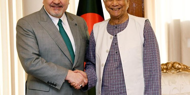 আইসিসির প্রসিকিউটর করিম এ খান প্রধান উপদেষ্টার সাথে সাক্ষাৎ করেছেন