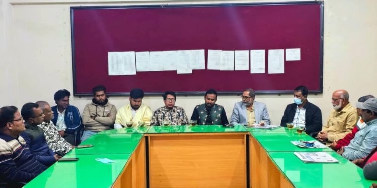 জামালপুরে সাংবাদিকদের সাথে বৈষম্য বিরোধী ছাত্র আন্দোলনের কেন্দ্রীয় নেতৃবৃন্দের মতবিনিময়