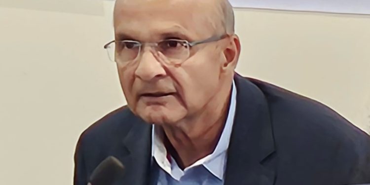 সার্ভিস চুক্তিতে স্পষ্ট উল্লেখ থাকলে হাসপাতালের যন্ত্রপাতি এবং মেশিনারি অকার্যকর পড়ে থাকবে না- ড. ওমর ইশরাক