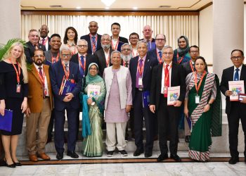 সাউথ এশিয়ান অ্যাসোসিয়েশন ফর রিজিওনাল কোঅপারেশন অনকোলজির (এসএফও) প্রতিনিধিদলের সঙ্গে বৈঠক করেছেন প্রধান উপদেষ্টা অধ্যাপক মুহাম্মদ ইউনূস