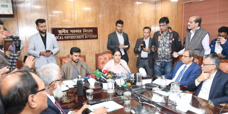 ঢাকা ও পার্শ্ববর্তী এলাকাগুলোতে বায়ুদূষণ নিয়ন্ত্রণে টাস্কফোর্স গঠন করা হবে -স্থানীয় সরকার উপদেষ্টা