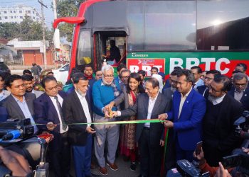 জনদুর্ভোগ লাঘবে অন্তর্বর্তীকালীন সরকার আন্তরিকভাবে কাজ করে যাচ্ছে-মুহাম্মদ ফাওজুল কবির খান